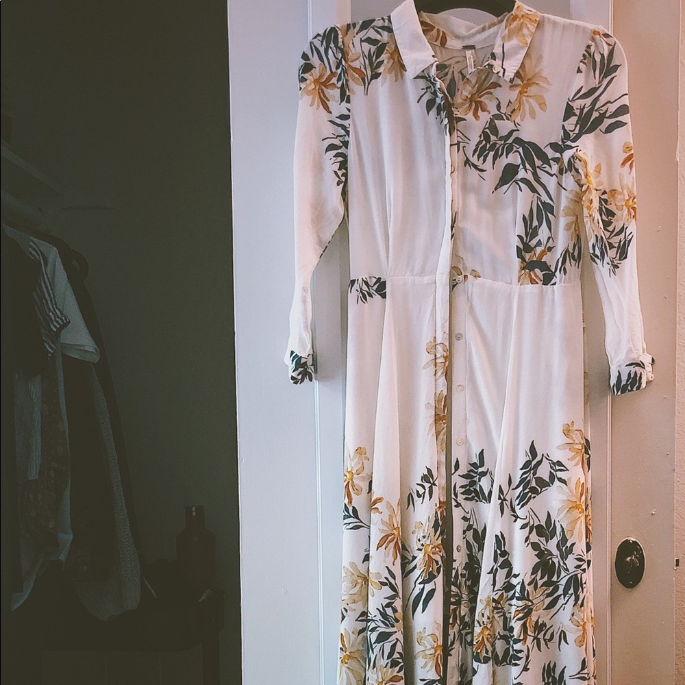 Size 0 Free People Floral ButtonUp Dress